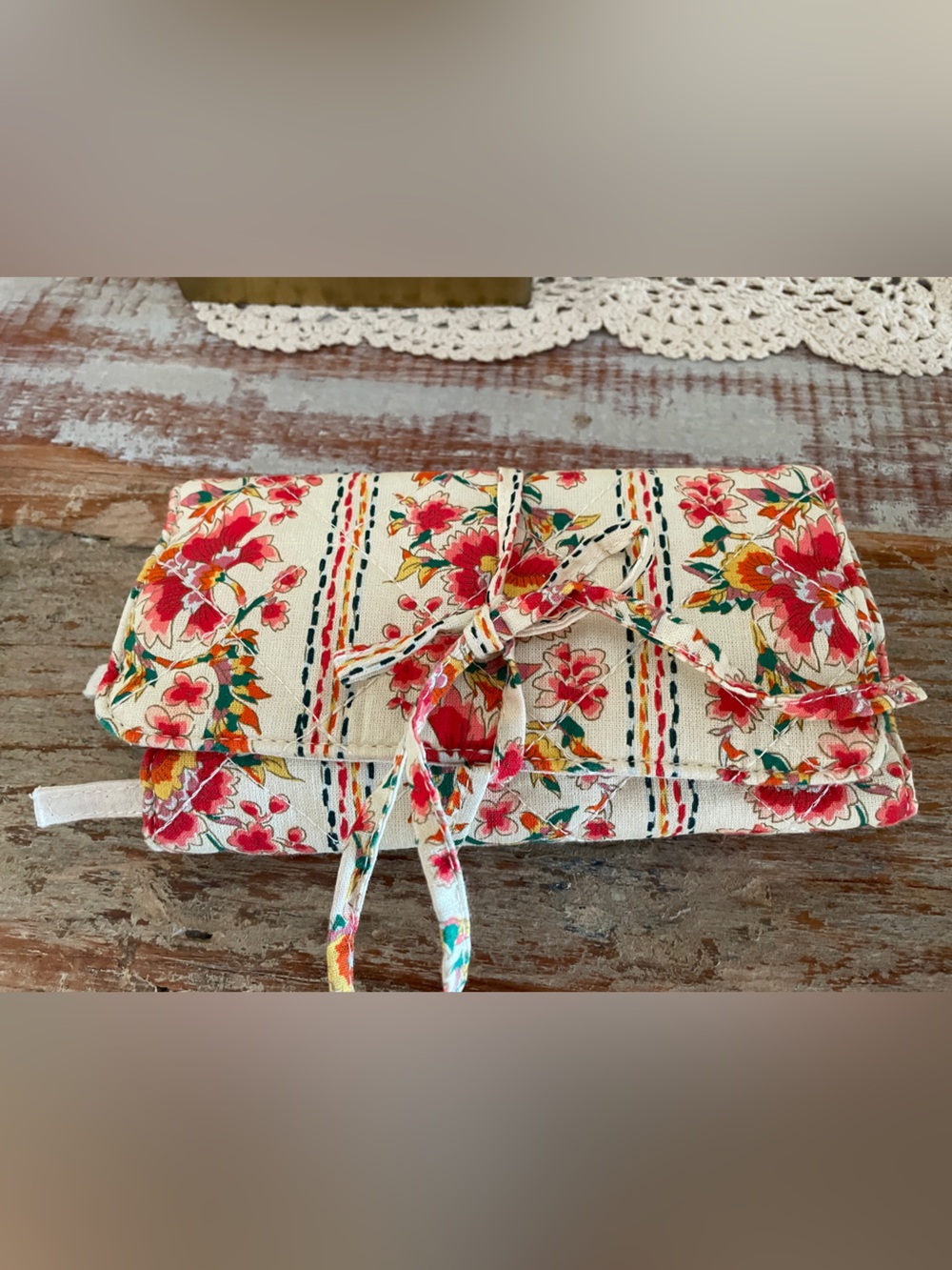 SEZANE JEWELRY POUCH WRAP. FIORI.